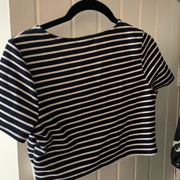 Blue crop top - Picture 2 of 2